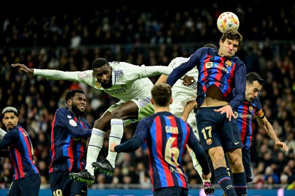 这中卫是真正的后防领袖