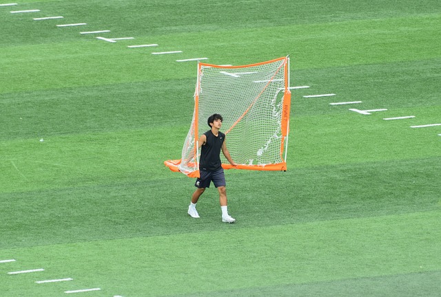 和克亚尔来