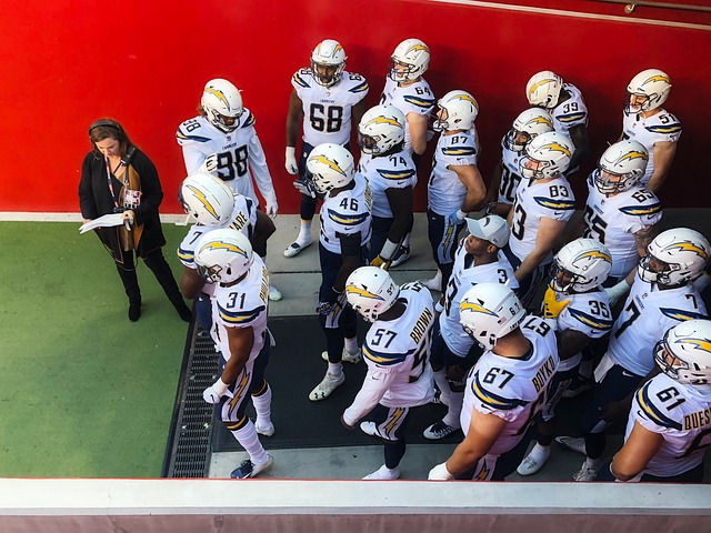 溃任何对手 溃任何对手